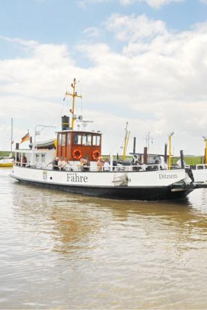 Fähre von Petkum nach Ditzum